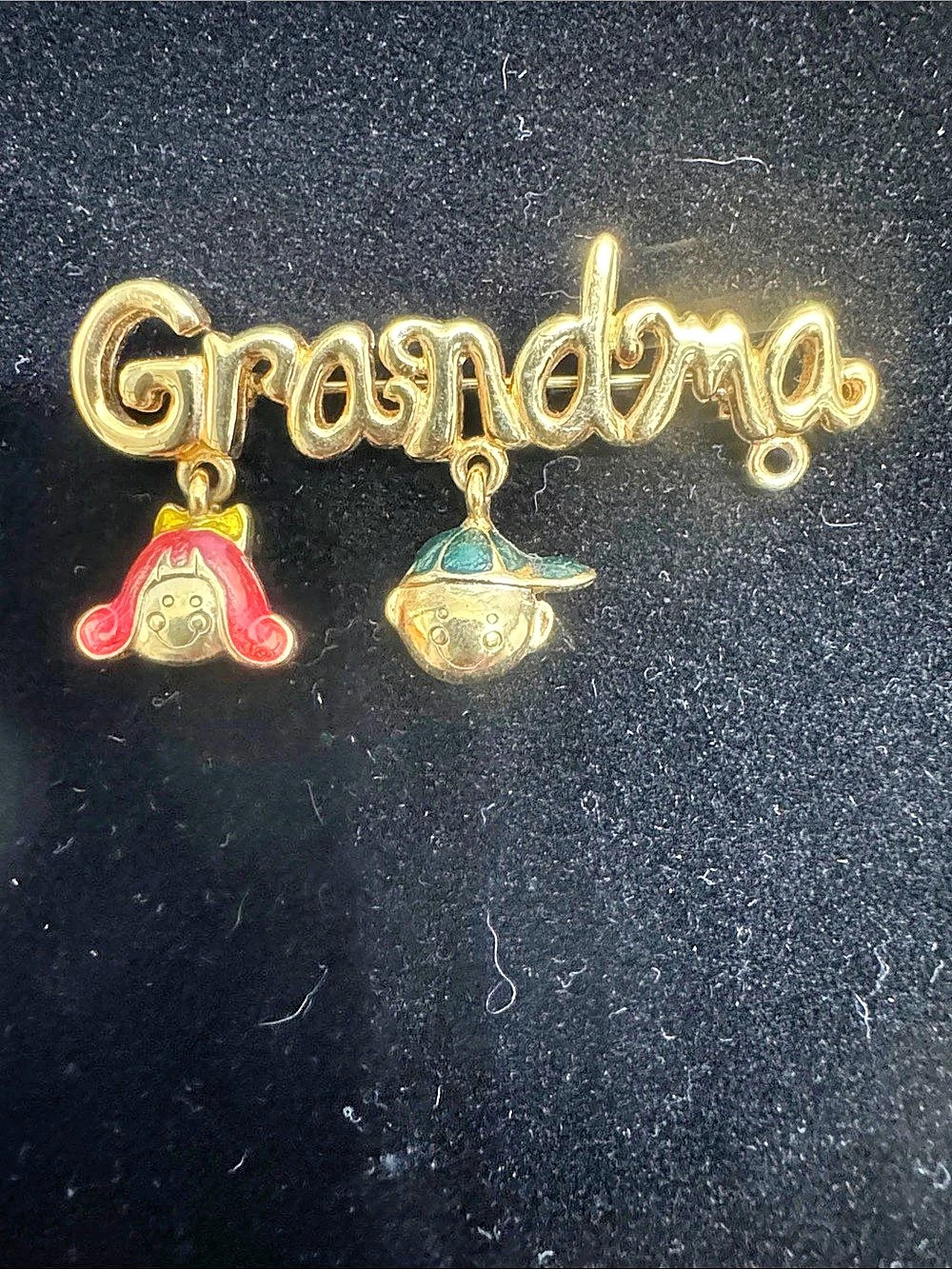 Grandma Novelty Brooch in Gold & Red